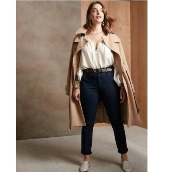 NWT! Banana Republic Navy Sloan Cargo Pants - Size 8 - Picture 2 of 4